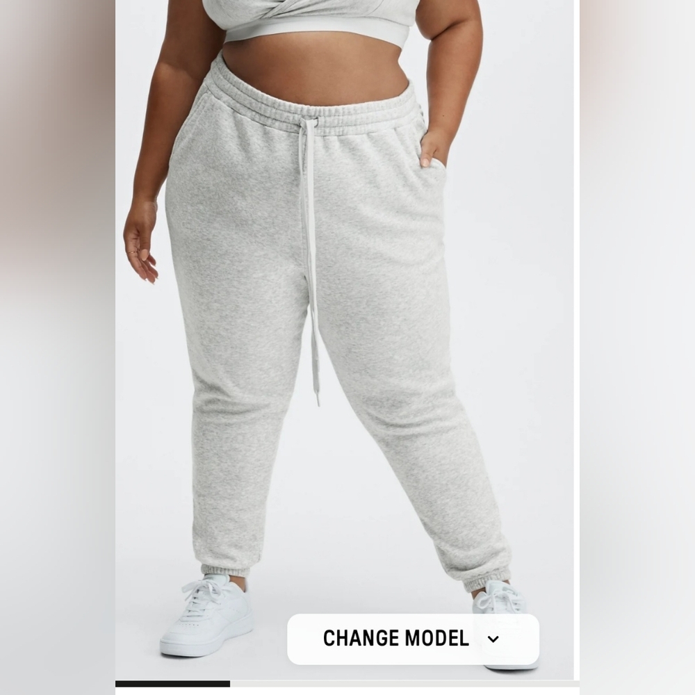 Fabletics Go-to-Classic Grey Sweatpant Size 3X